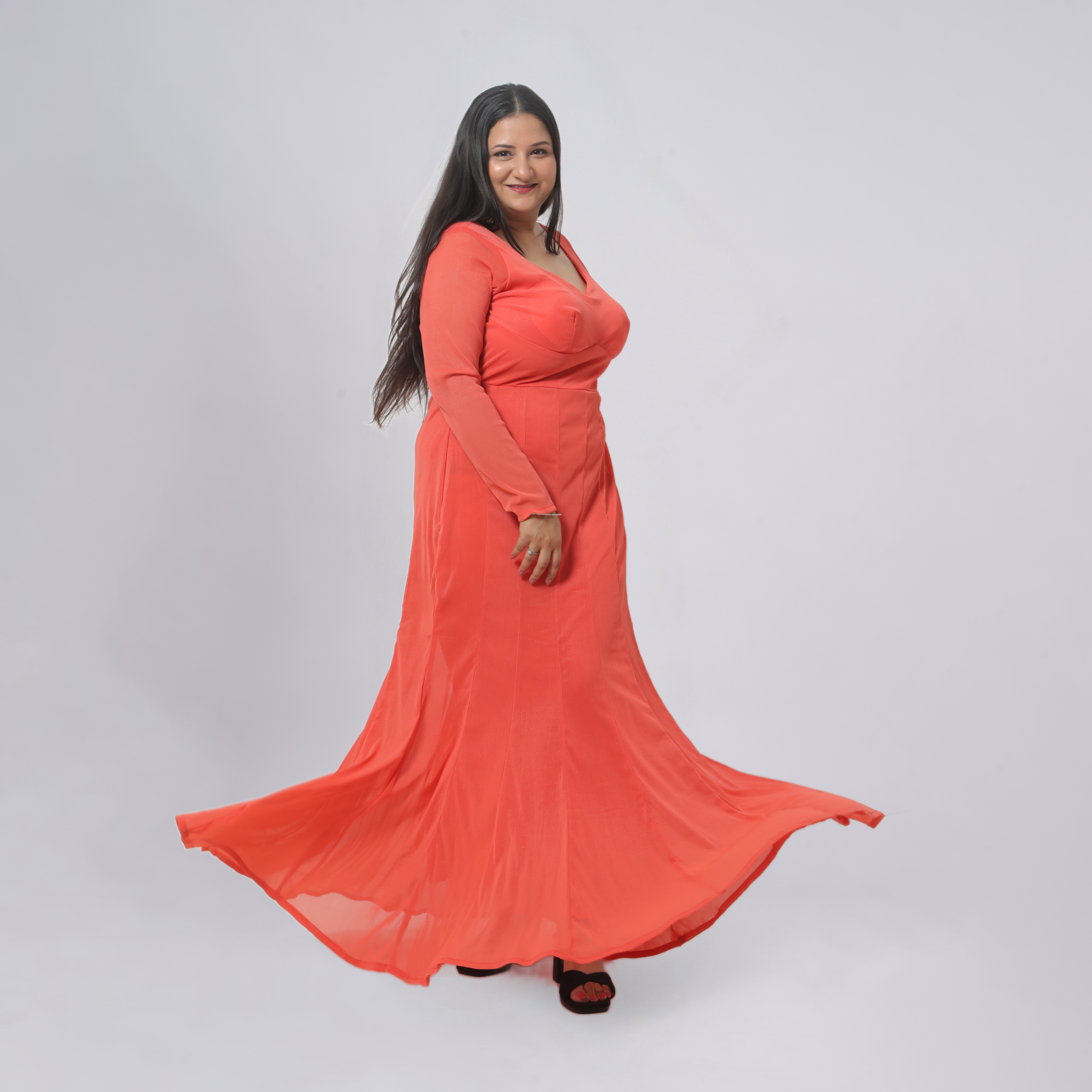 Glimmering V-Neck Mermaid Gown with Pleated Hem